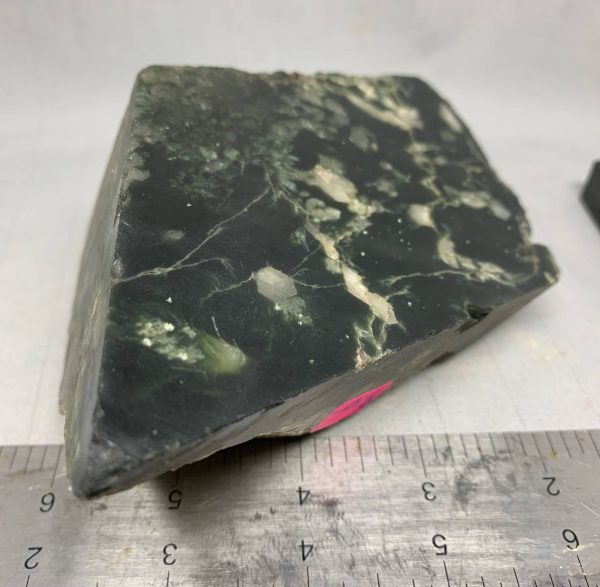 Wyoming emerald olive nephrite jade with quartz crystals NQ-9