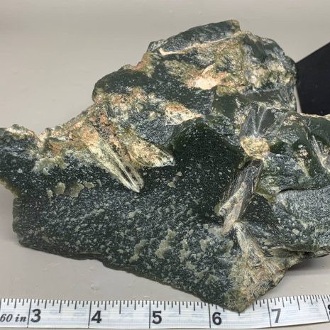 Wyoming Wind Slick Dark Olive Nephrite w/quartz crystals